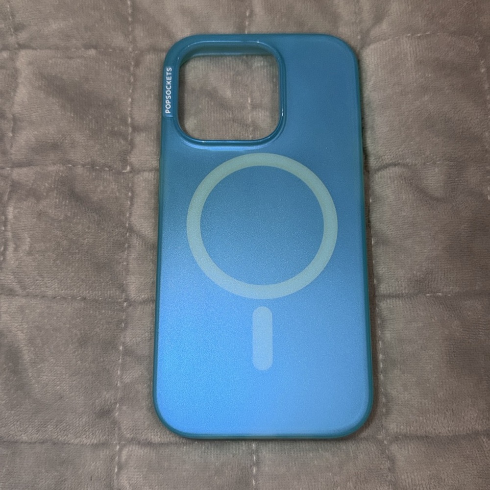Pop socket IPhone Case - Picture 2 of 3